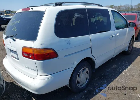 2000 Toyota Sienna Xle z USA, uszkodzony, nr VIN 4T3ZF13CXYU211585